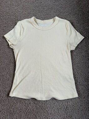 Old Navy butter yellow Ribbed Short Sleeve cropped tee